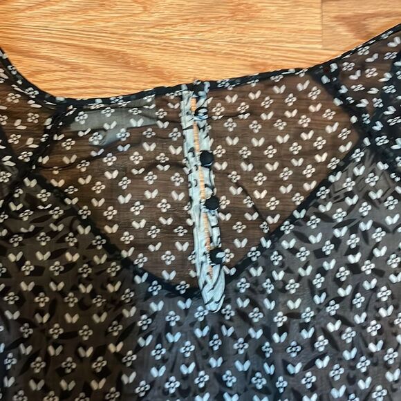 MATERNITY Semi Sheer Top, black and white, flowy, boho, Jessica Simpson, Medium - Picture 6 of 9